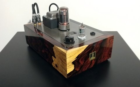 crack amp.jpg