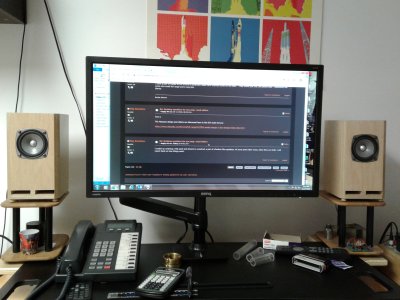 DESK.jpg